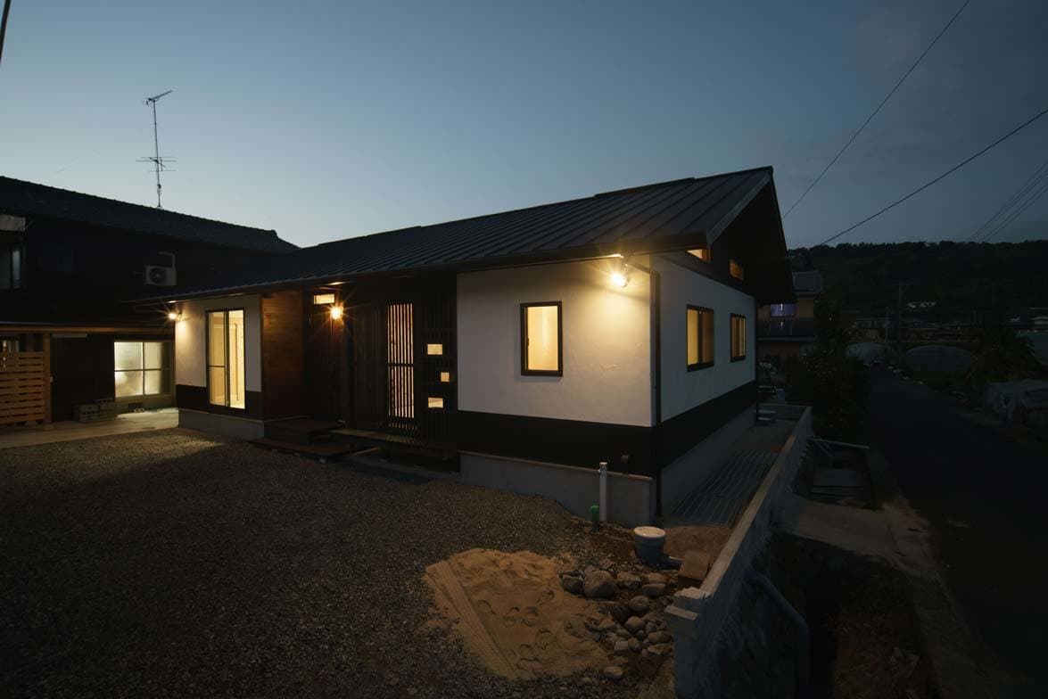 事例_外観夜の雰囲気