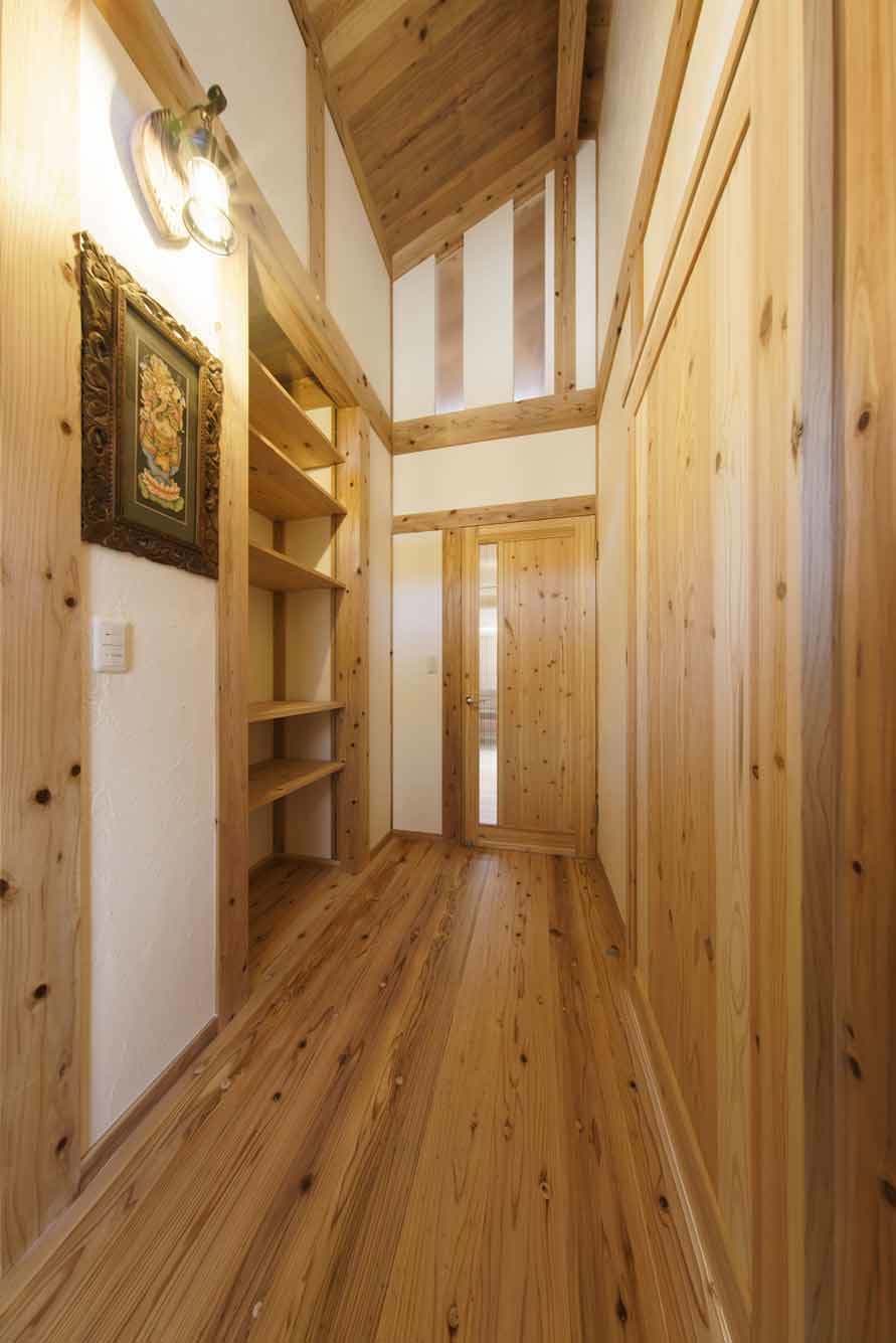 事例_無垢床廊下