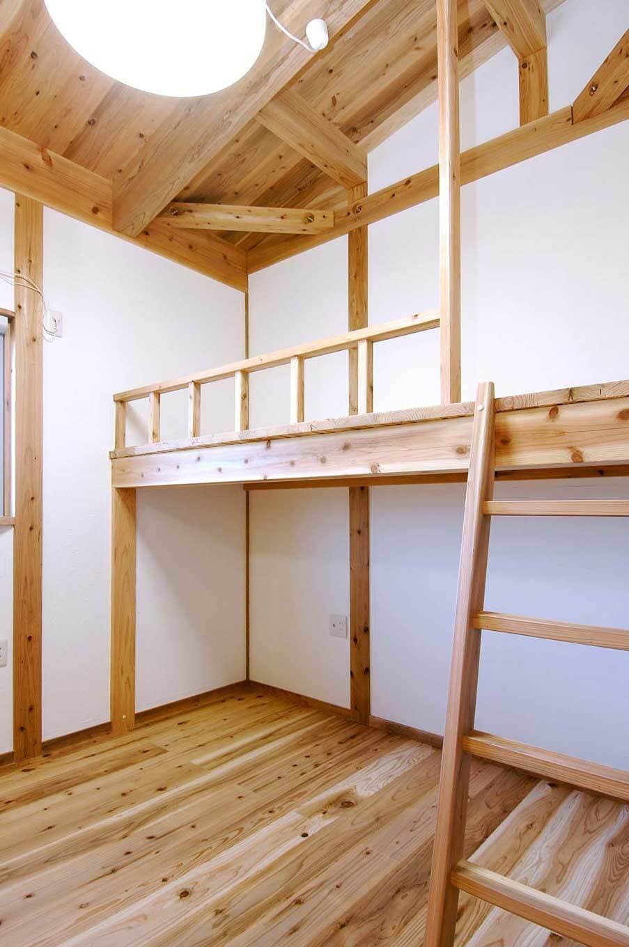 事例_子ども部屋ロフトベッド
